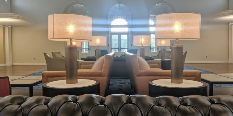 University Center re-opens after year-long renovation