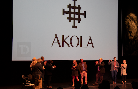 Jewelry company wins Lion’s Den competition at Samford