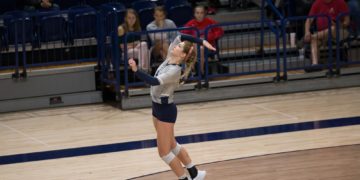 Volleyball beats The Citadel, climbs to first place in Southern Conference