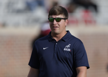 LSU to hire Callaway as offensive analyst