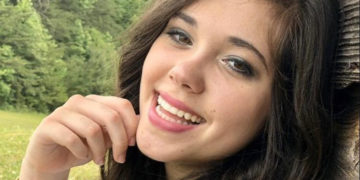 Student brings awareness to Cerebral Palsy and challenges she faces on campus