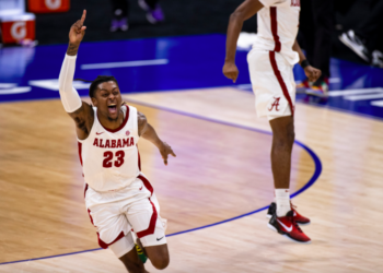 Yorgo’s Yatter: Bama basketball, refereeing and the supremacy of college football