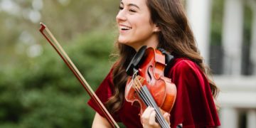 Freshman violinist Rebekah Willard chosen as 2021 Concerto Aria winner
