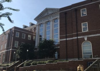 Professor responds to students’ concerns over phone policy