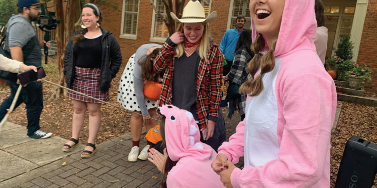 Greek Life hosts annual Trick or Treating event