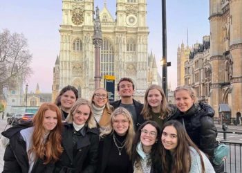 Step Sing goes global for study abroad students