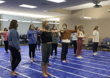 New group takes center stage for 2022: Sophomore Girls make their Step Sing debut