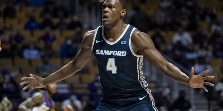 Men’s Basketball Picks Up Big Wins Ahead of SoCon Tournament