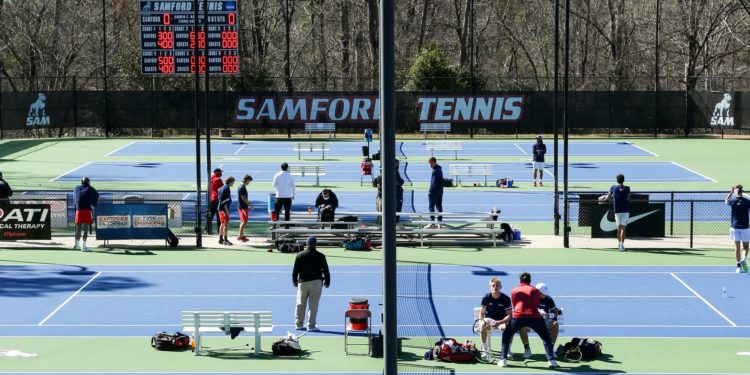 Men’s and Women’s Tennis shine in tough schedules
