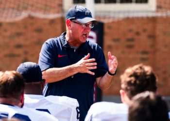 Samford obliterates Shorter in season opener