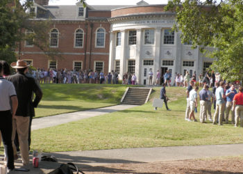 Fraternities welcome new brothers on Bid Day