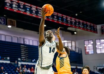 Men’s Basketball wins five in a row