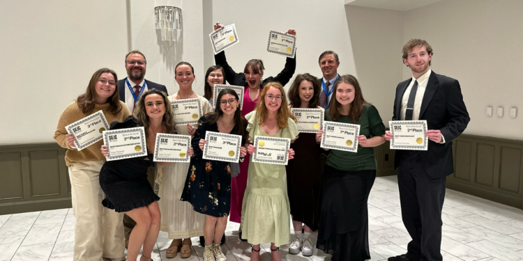Journalism students bring home awards from SEJC