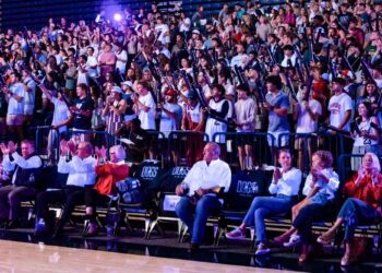 Dogs after dark experiment gets Samford ready for play