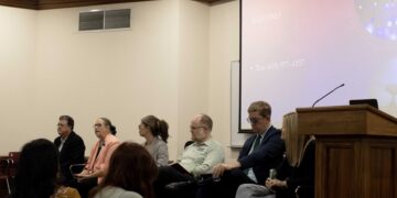 Political organizations prepare for November election