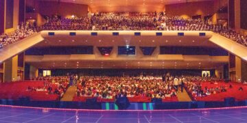 Watching through the windows: From the perspective of the Samford student who doesn’t participate in Step Sing