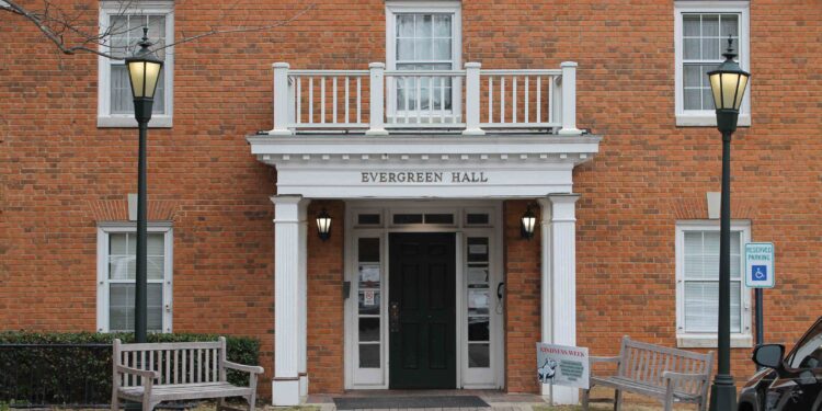 Upperclassmen return to freshman dorms: Evergreen, Mountainview become female upperclassmen dorms