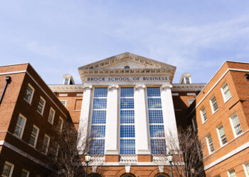 BSOB Dean returning to the classroom