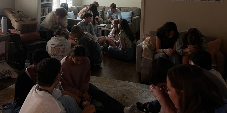 Campus ministries collaborate 