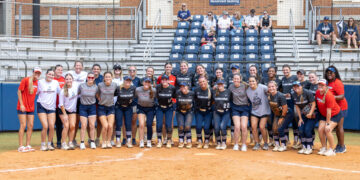 Samford softball plays inaugural alumni game 